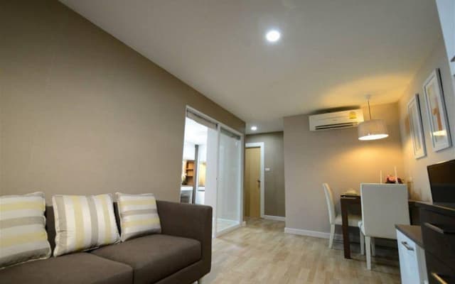 Cy Condo - photo 3