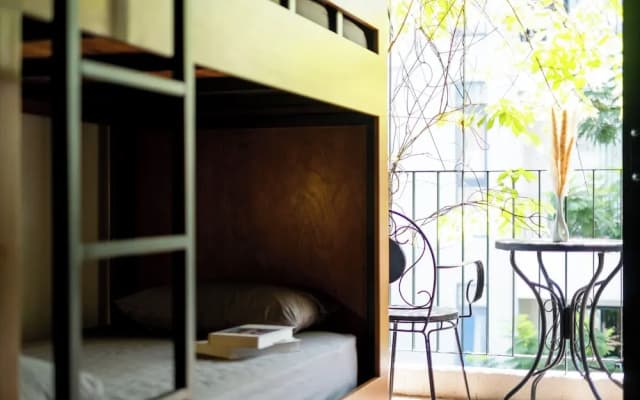 Luk Inn Hotel - photo 2