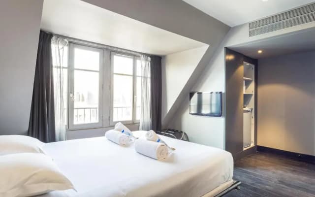 CMG - Suite Premium Tour Eiffel - 71 - photo 4