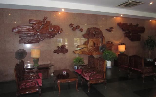 Ha Long Bay - photo 2