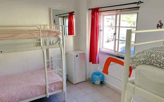 Lisbon Cosy Hostel - photo 2