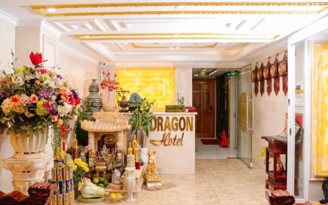 Dragon Hotel Apartment - photo 2