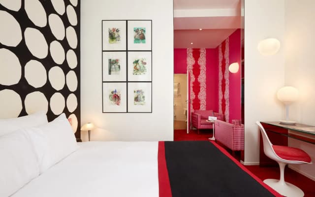 Hôtel du Petit Moulin, Haute Couture hotel by Lacroix - photo 5