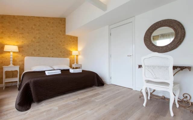 Lex Apartments - photo 4