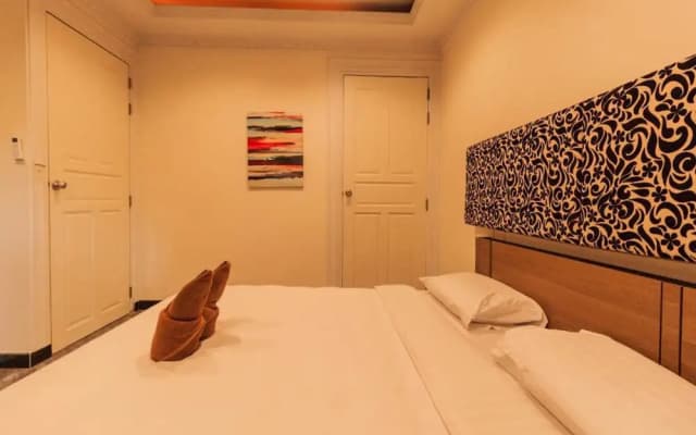 Jomtien Palace Pool Villa By Pattaya Sunny Rentals - photo 3