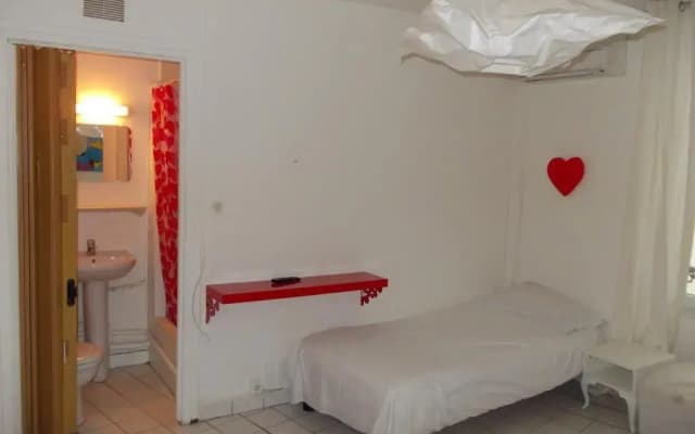 Nice Art Hotel - Hostel - photo 5