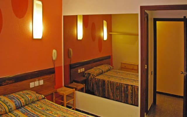 Hostal Radio - photo 3