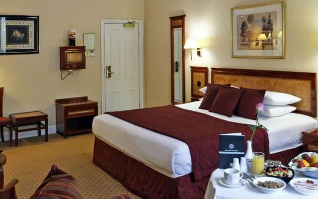Grange Clarendon - photo 3