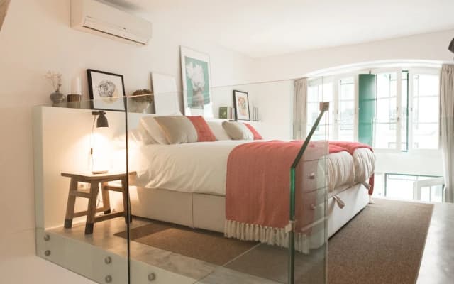 Janelas Verdes Stylish Tailor Made Flat - photo 3