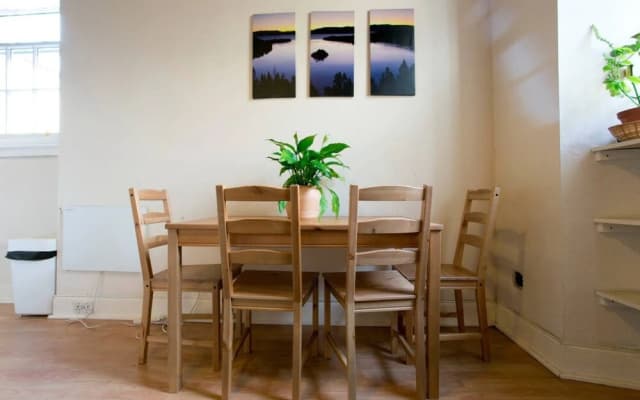 Fabulous 1 Bedroom Apartment in Old Town - photo 5