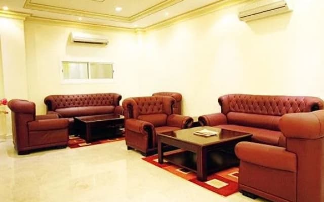 Royal Hotel Apartments - photo 2