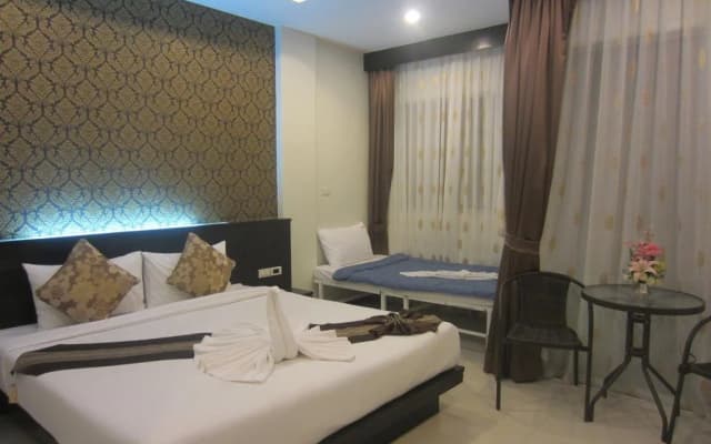 Ninas Hotel - photo 5
