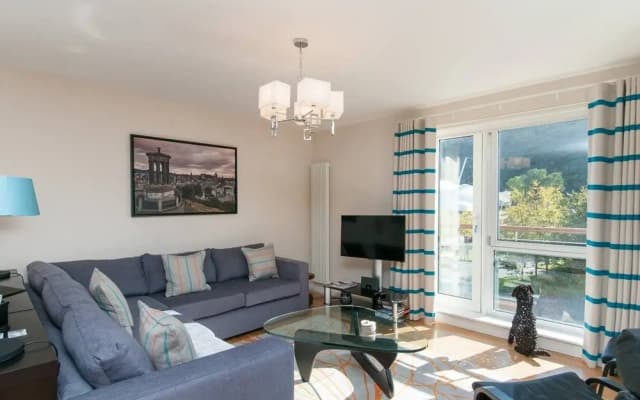 379 Park Apartments - photo 3