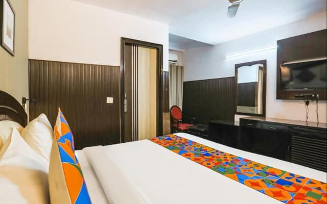 FabHotel Veetara - photo 4