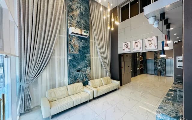 Sky Park Hotel - photo 4
