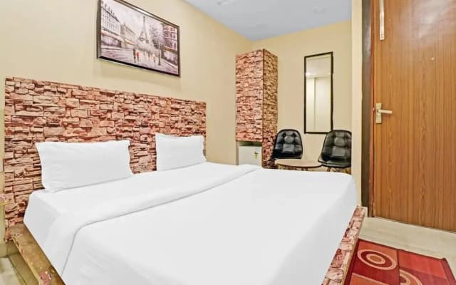 Grand Imperial by OYO Rooms - photo 3