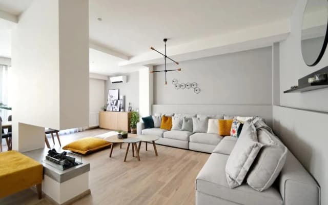 Urban Melodies Apartment - photo 2