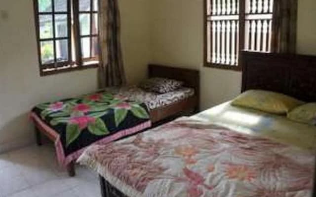 Pelangi 2 Guest House - photo 2