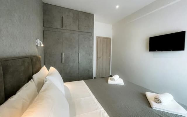 Happy Place -- At042 - photo 2