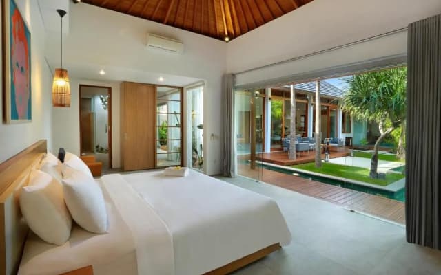 Villa Odyssey - photo 2