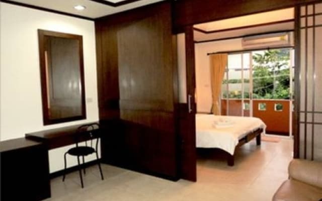Baan Taweesup Apartment - photo 3