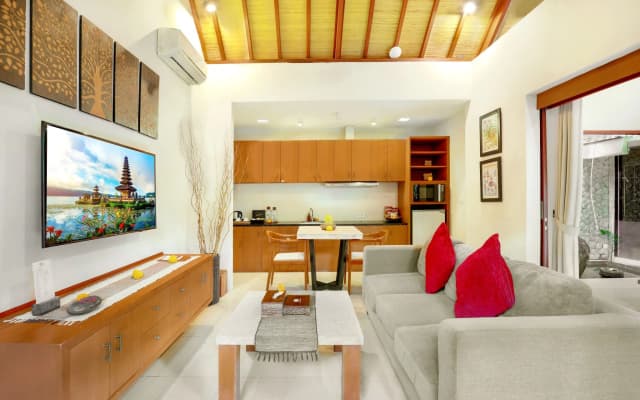 Seminyak Sanctuary Villa by Ini Vie Hospitality - photo 5