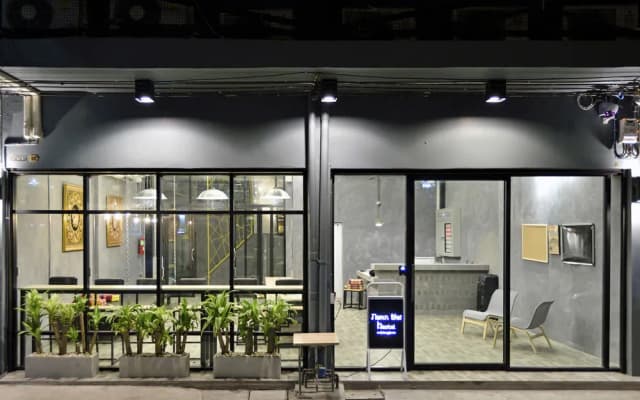 M Gray Hostel & Cafe - photo 2