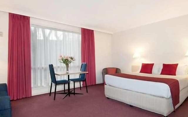 Ringwood Lake Inn - photo 4