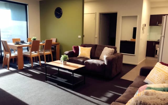 Port Melbourne Beach Front Apartment - photo 5