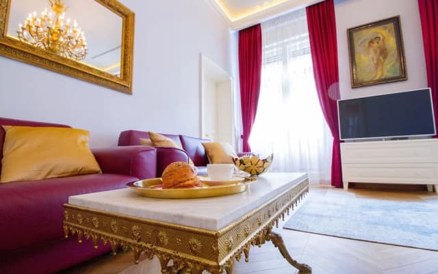Count Zrinyi Basilica Residence - photo 5