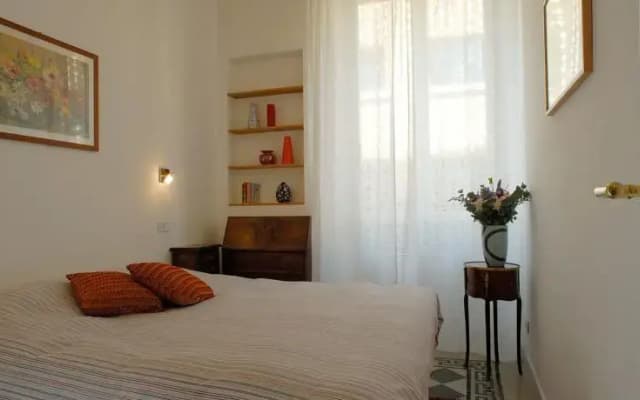 Rome Accommodation Porta Portese Apartment - photo 4