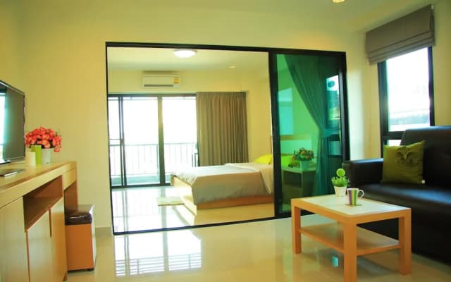 Ipremium Sukhumvit 81 Hotel - photo 4