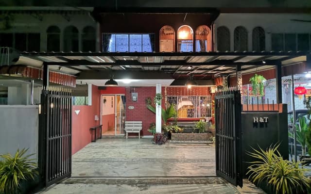 H&T Vintage Decor Homestay - photo 2