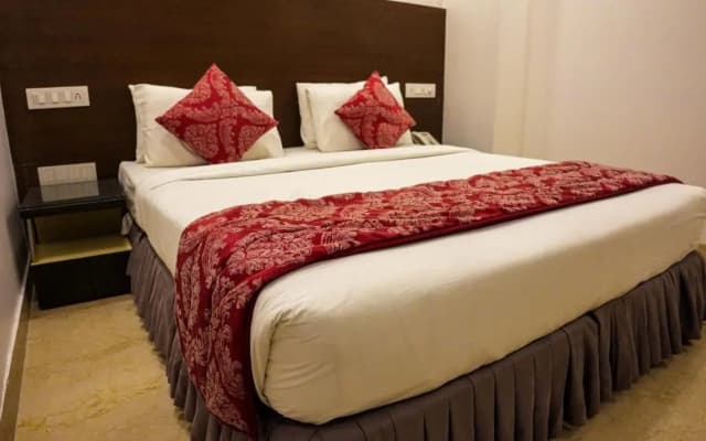 Iris Park Hotel - photo 5