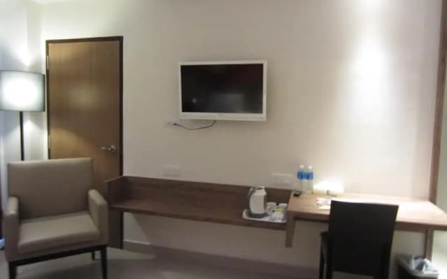D Hotel Seri Iskandar - photo 4