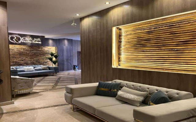 Rotana Palace Suites - photo 4