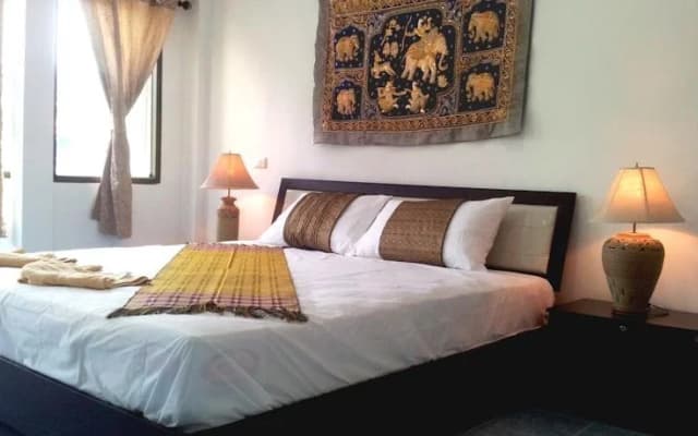 Beshert Guesthouse - photo 5