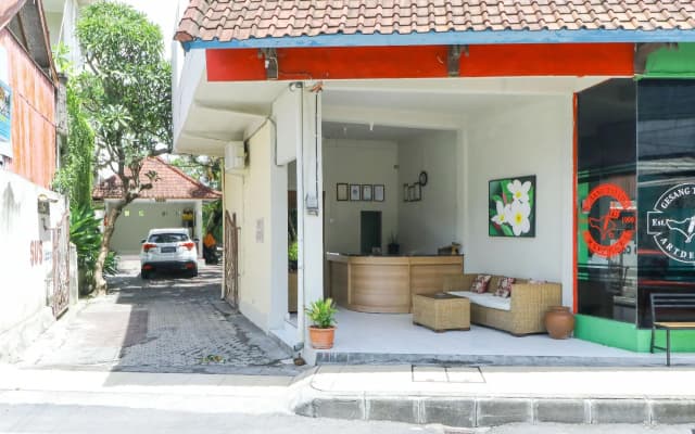 Sus Budget Hotel Legian - photo 5