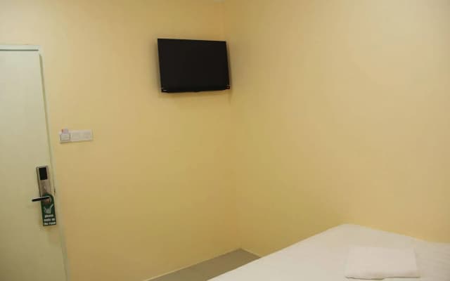 Royale City Hotel - photo 4