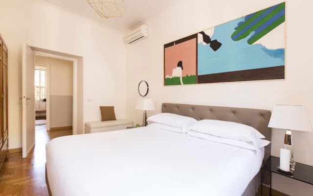 ROMAC - Condotti with terrace - photo 3