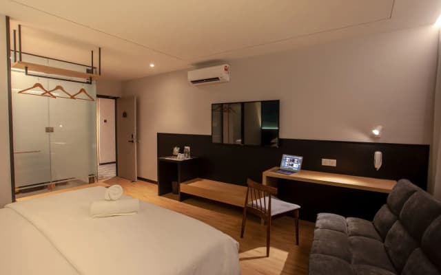 Hako Hotel Mount Austin - photo 5