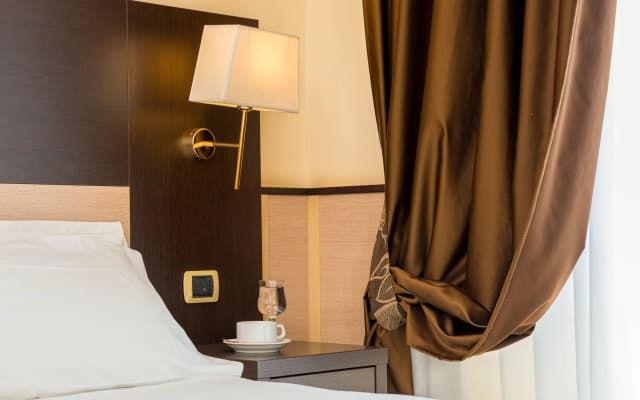 SHG Hotel Portamaggiore - photo 5