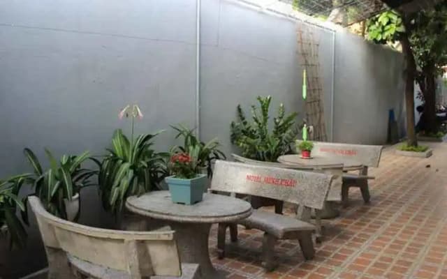 Minh Chau Hostel - photo 2