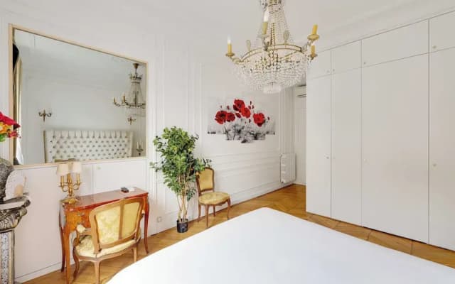 Luxury 2bdr/6p Apartment - Arc de Triomphe - photo 3