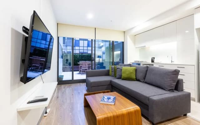 Raphael 2Bdr Carlton Apartment - photo 5