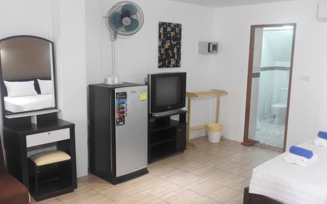 Allstar Guesthouse - photo 4