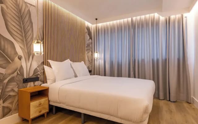 HA Aparthotel Retiro Suites - photo 4