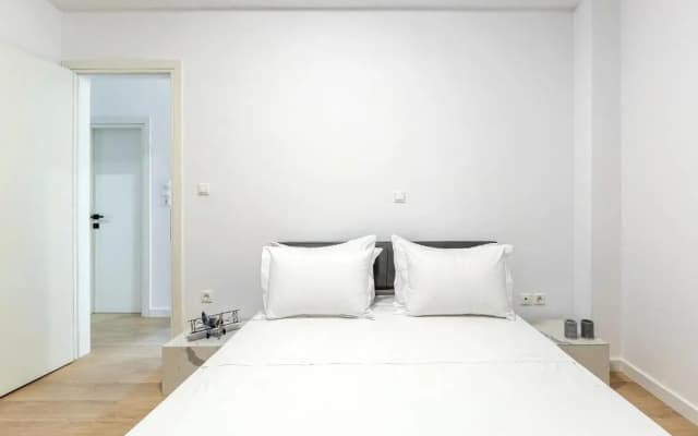 Stylish Formionos Apartment - photo 2