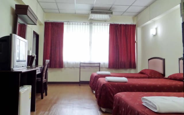Coop Dopa Hostel - photo 5