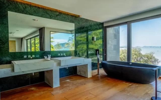 Beachfront Villa 3BR Infinity Pool V38 - photo 4